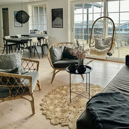 Summerhouse With Sea View In South Funen Дом отдыха Фоборг