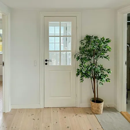 Дом отдыха Summerhouse With Sea View In South Funen Фоборг